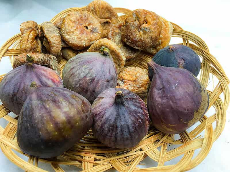 تصویر 3 از انجیر خشک قرمز با طعم شیرین و طبیعی